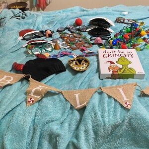 Festive Holiday Photo Booth Accessories Bundle